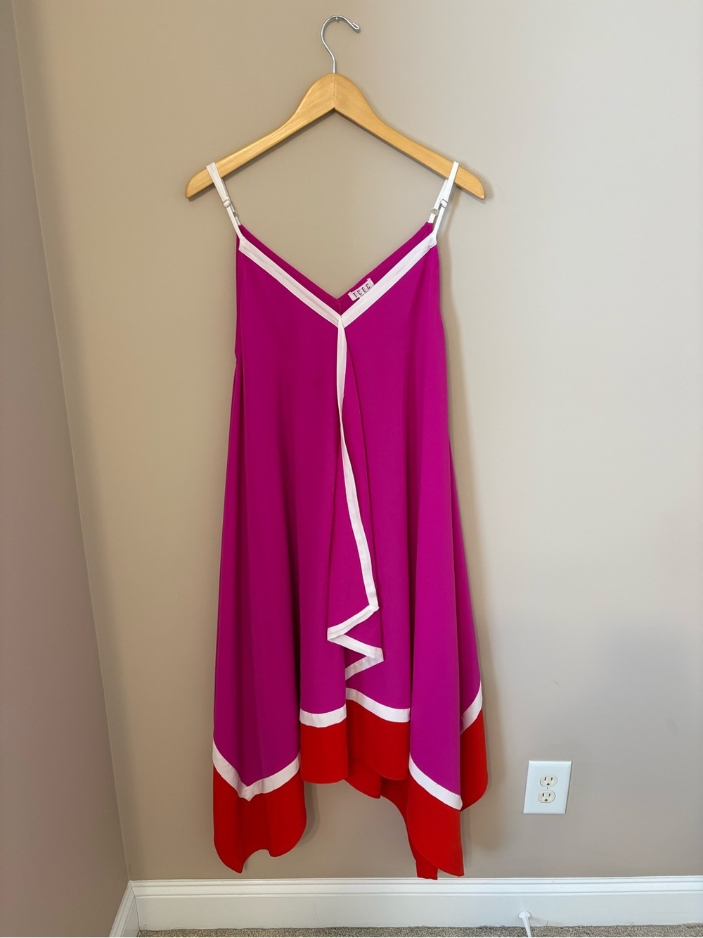 TCEC Magenta and Red Handkerchief Hem Slip Dress with White Trim Sz Sm - Picture 6 of 7